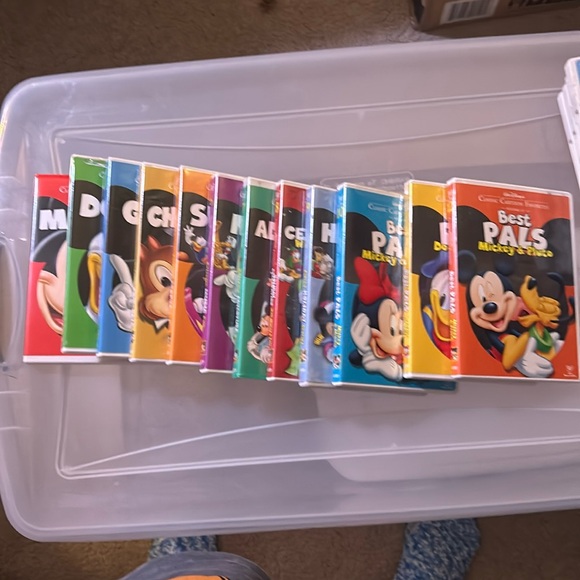 Walt Disney’s Classic cartoon Favorites 12 DVD set - Picture 1 of 4